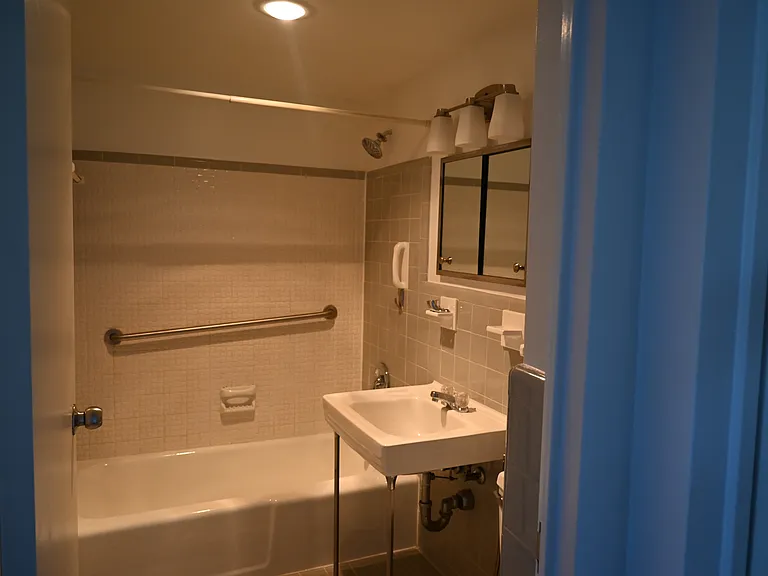 10500 Rockville Pike #415 — Photo 5