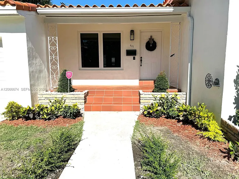431 Candia Ave — Photo 6