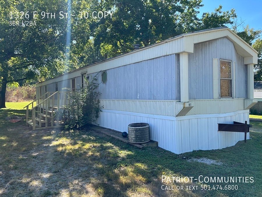 2nd image of 1326 E 9th St Lot 10