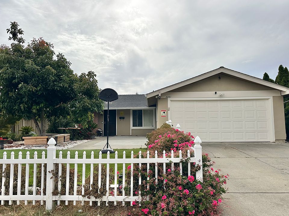 1st image of 2251 Royaltree Cir