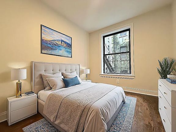 4th image of 348 W 118th St APT 24