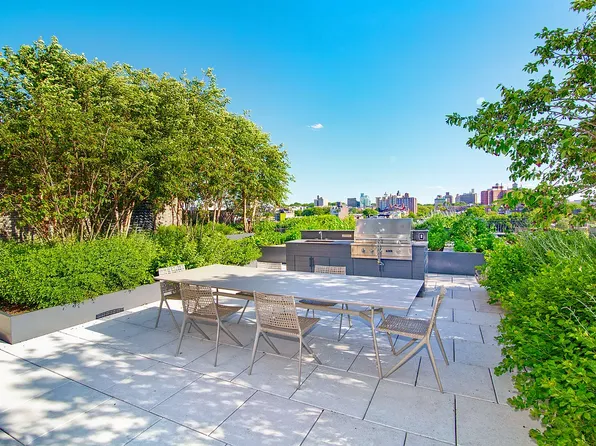 550 Vanderbilt Avenue image 16 of 30