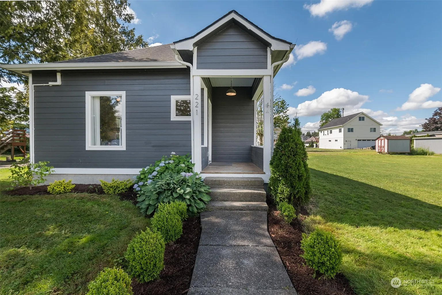221 Vancouver Street photo 1