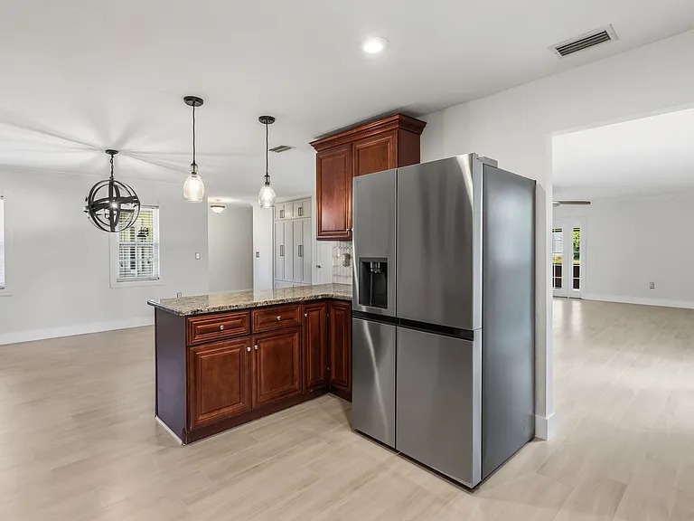 670 Brookside Rd — Photo 12