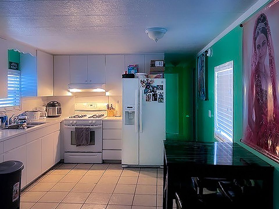 2nd image of G28 Roberta St