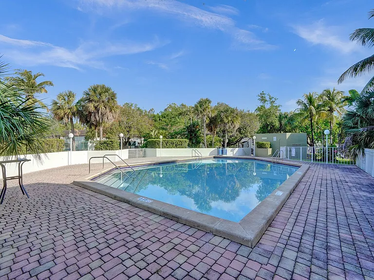 4205 N University Dr #108 — Photo 42