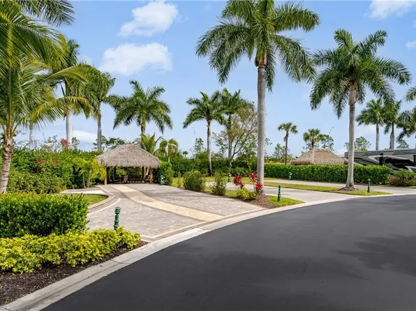 13631 Snook CIR, NAPLES, FL 34114