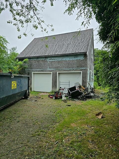 2nd image of 738 Willow Street