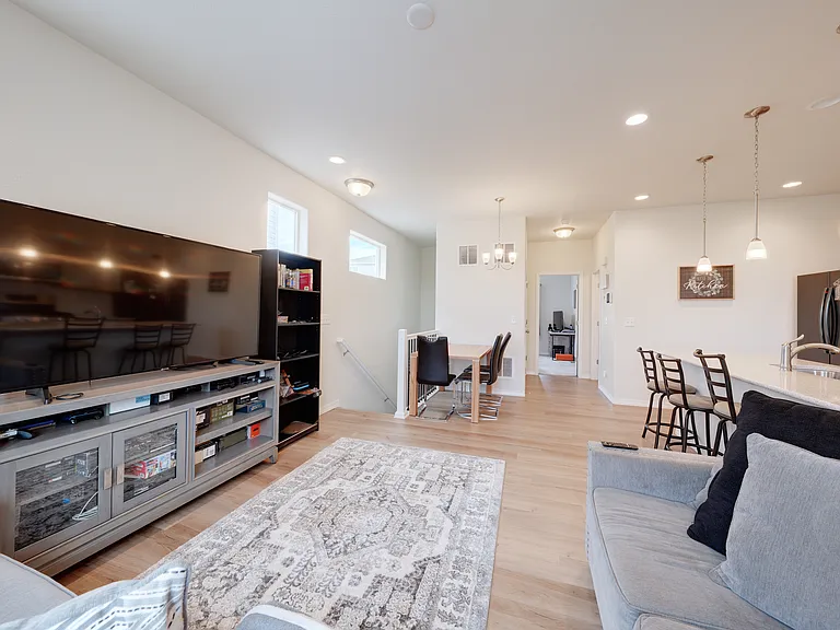8042 Jayla Trl — Photo 16