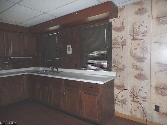 3rd image of 771 Fairmont Ave
