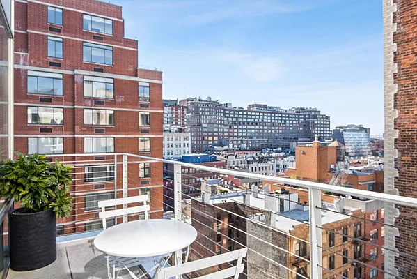 Sold by Douglas Elliman | media 12