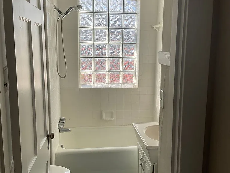 438 S Margin St — Photo 12