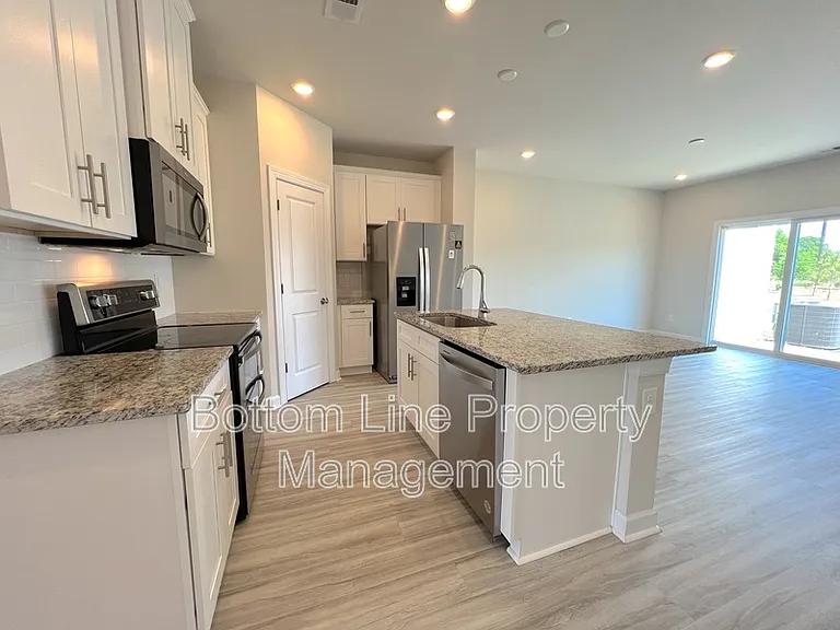 1816 Braemar Village Dr — Photo 6
