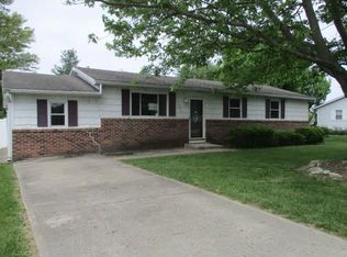 330 Illinois St, Parker City, IN 47368