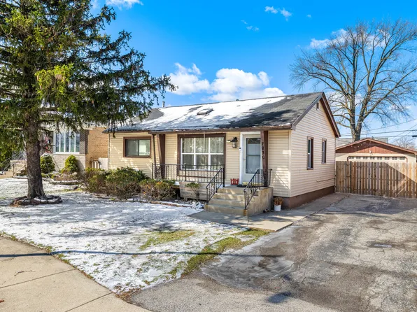 7830 Neenah Ave, Burbank, IL 60459