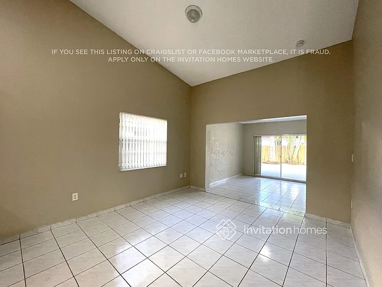 14272 SW 52nd St — Photo 10