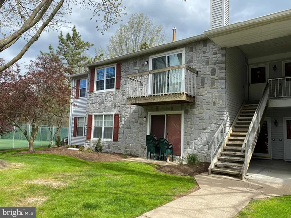 15 Azalea Ct, Lawrence Township, NJ 08648