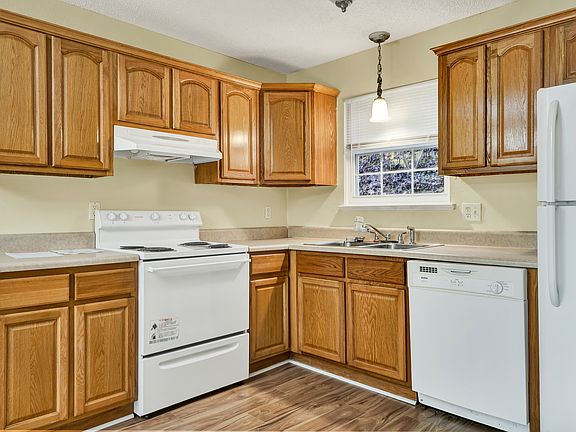 5th image of 1312 Ely Rd APT 6