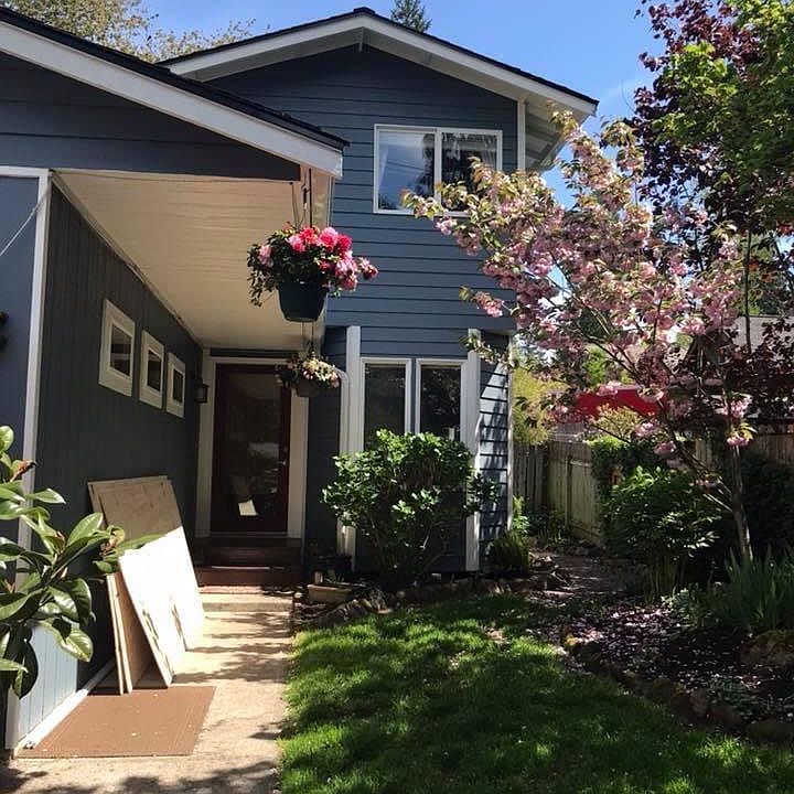 2nd image of 1732 Electric Ave