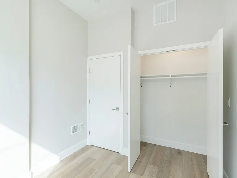 429 W York St #1 — Photo 21
