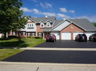 200 Charleston Ct UNIT 5, Schaumburg, IL 60193