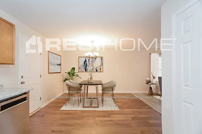 3 bed, 2.5 bath, 1936 sqft, $1,795 — Photo 3