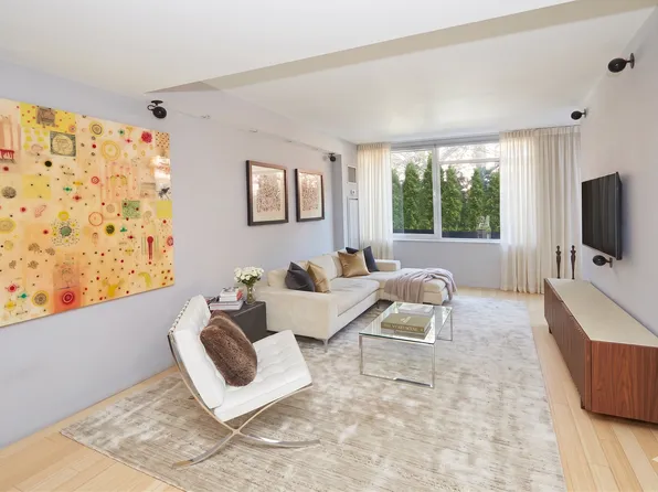 350 West 53rd Street image 1 of 15