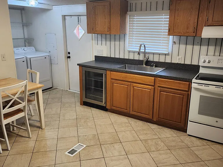 2102 N Battlebell Rd — Photo 8
