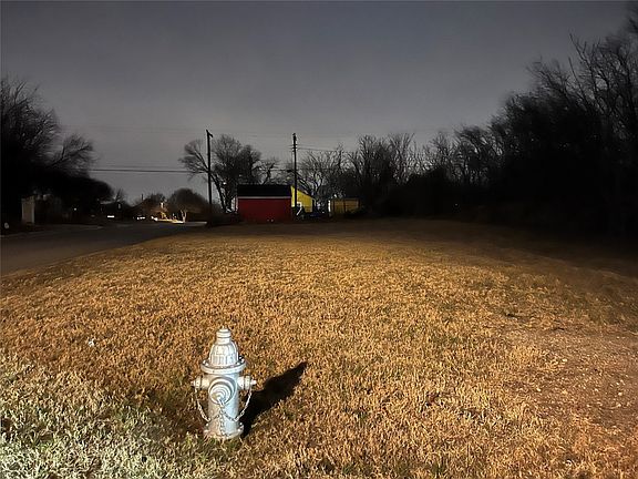 3rd image of 5236 Farnsworth Ave