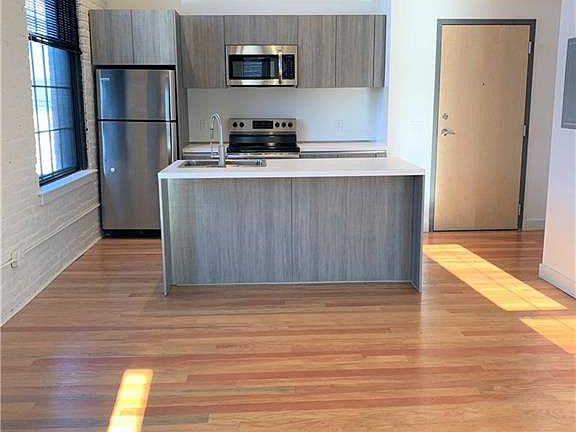 3rd image of 40 Sprague St Unit 306