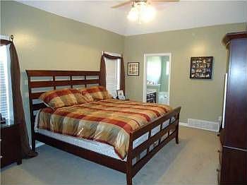 3rd image of 7212 Shady Oaks Dr