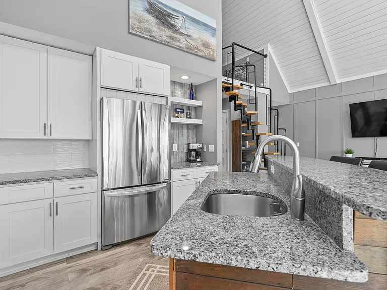11478 E Shore Dr — Photo 38