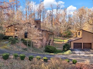 326 Baron Dr, Johnson City, TN 37601