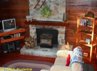 50954 Conifer Dr, Soda Springs, CA