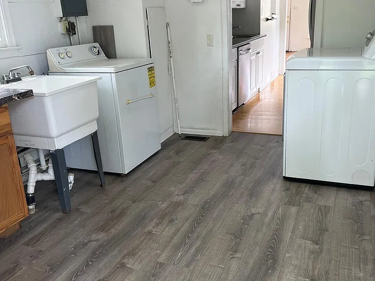 27374 Hampden St — Photo 8