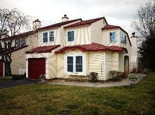 14 Cornwallis Ct, Coram, NY 11727