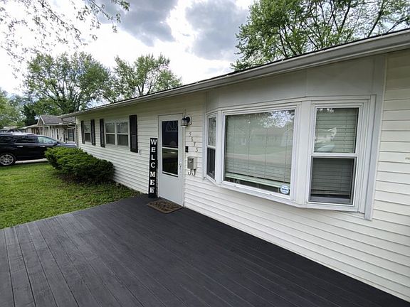3rd image of 5875 Kevin Dr