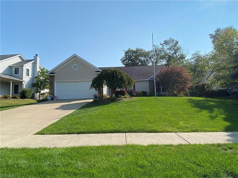 1st image of 2011 Glenmont Dr