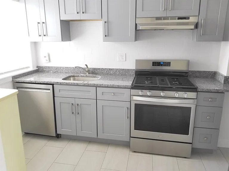 1500 Commonwealth Ave — Photo 8