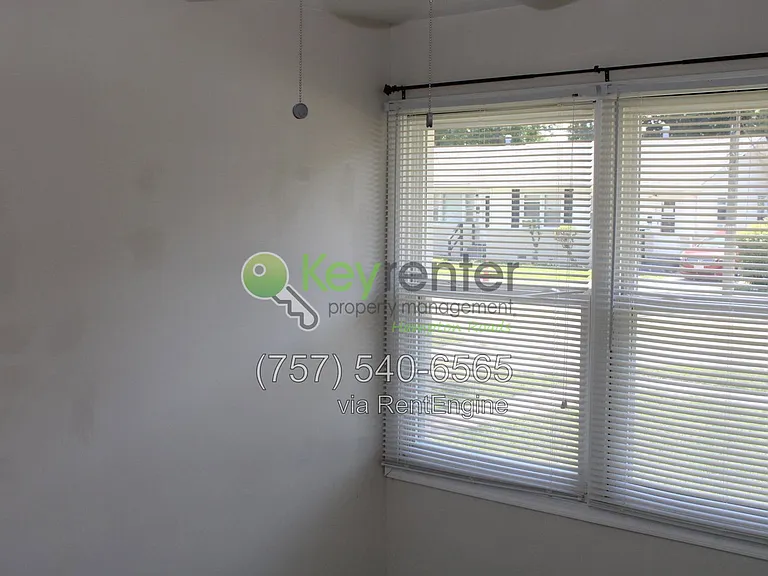 47 Radford St — Photo 16