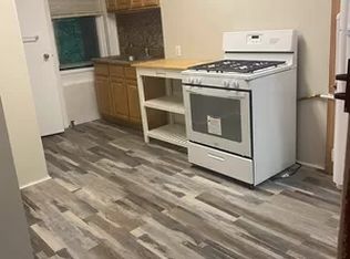 68 Diamond St APT 3R, Brooklyn, NY 11222