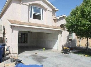 635 Red Bluff St SW, Albuquerque, NM 87105