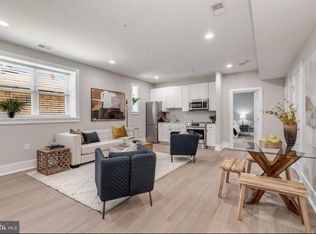 415 Varnum St NW #1A, Washington, DC 20011