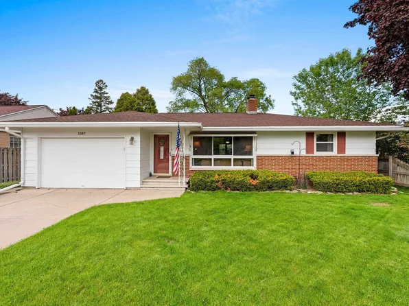 1587 Crooks St, Green Bay, WI 54302