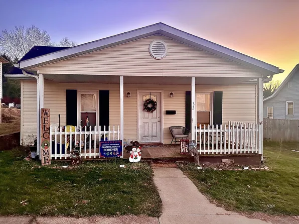 32 New St, Glouster, OH 45732