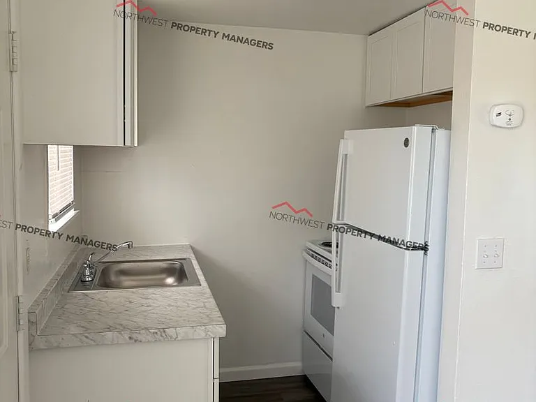 8814 Wadsworth St SW — Photo 10