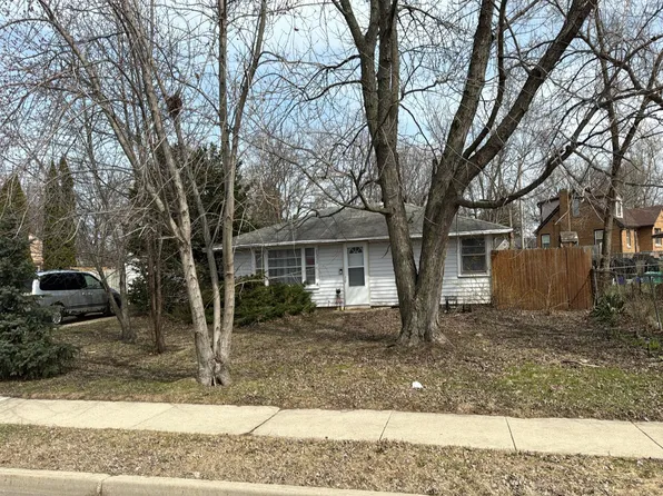 2306 Gaylord Rd, Crest Hill, IL 60403