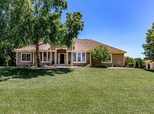 15489 Oakmont St, Overland Park, KS 66221