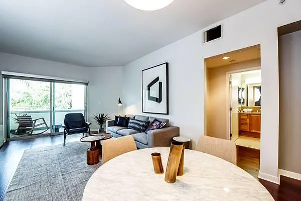 10599 Wilshire Blvd — Photo 37