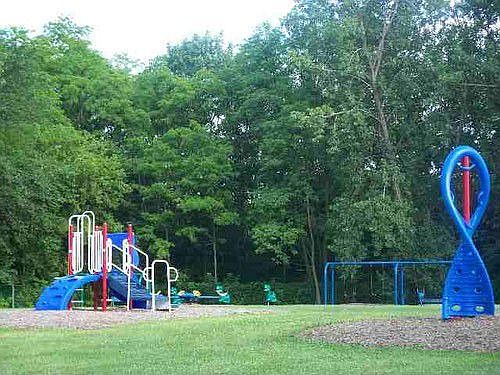 2nd image of 118 Mount Hope Dr